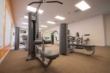 2 24/7 Fitness centers